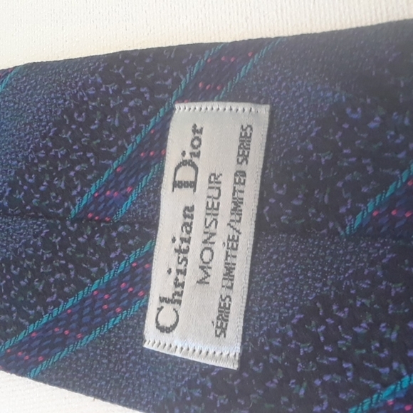100% silk horizontal striped Christian Dior tie - Picture 7 of 8